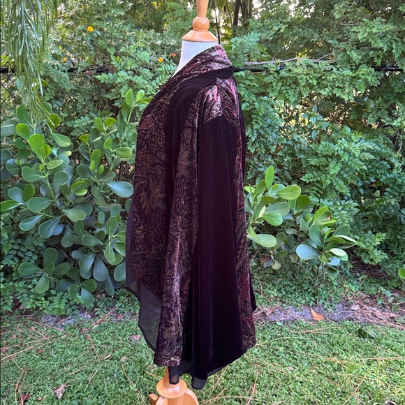Soft Surroundings velvet plus size kimono, size 2X - Picture 3 of 6